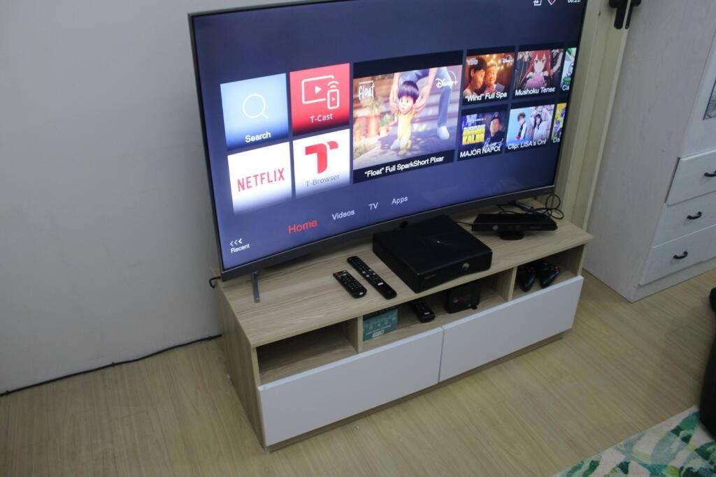 Huge A2J Executive Luxury 1Br Suite Near Abs Cbn, Gma مانيلا المظهر الخارجي الصورة