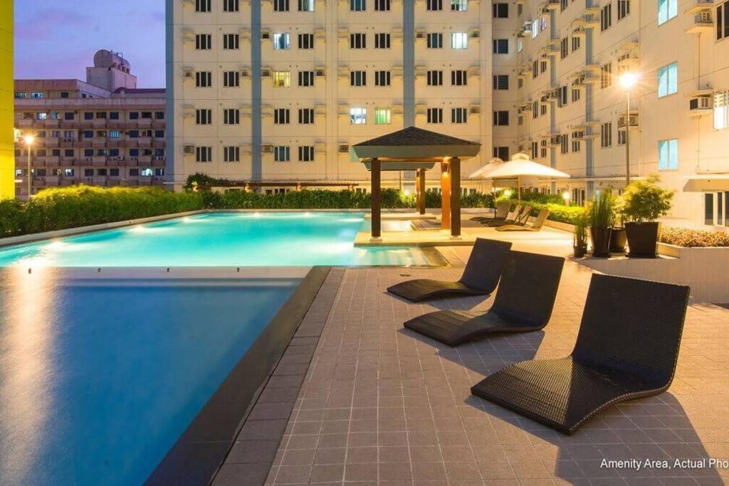 Huge A2J Executive Luxury 1Br Suite Near Abs Cbn, Gma مانيلا المظهر الخارجي الصورة