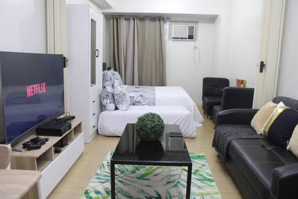 Huge A2J Executive Luxury 1Br Suite Near Abs Cbn, Gma مانيلا المظهر الخارجي الصورة