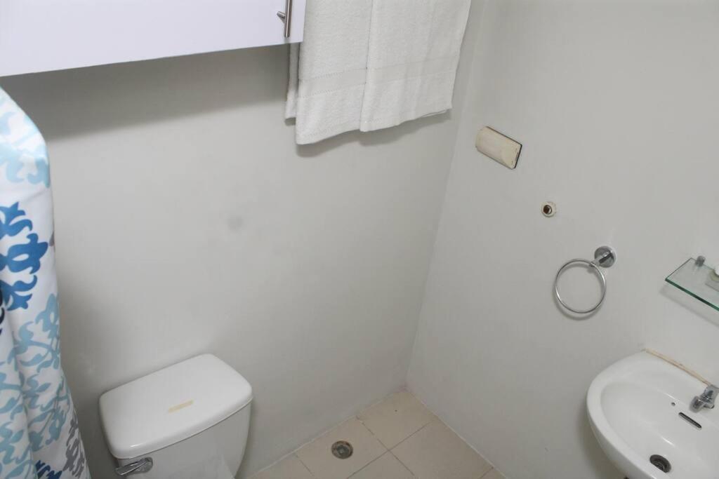 Huge A2J Executive Luxury 1Br Suite Near Abs Cbn, Gma مانيلا المظهر الخارجي الصورة